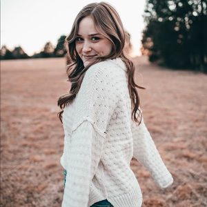 Meet your Posher, Alora